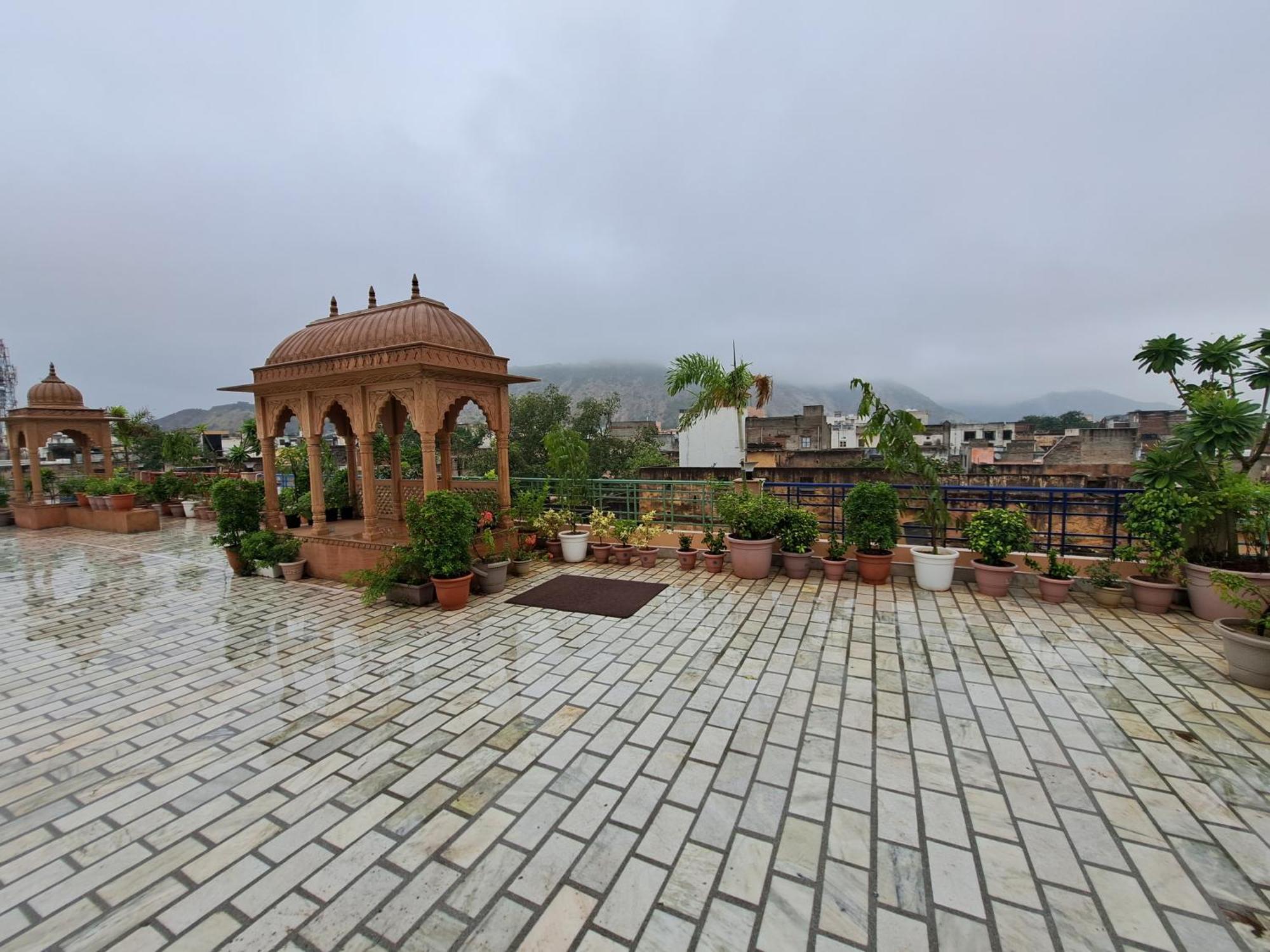 Swaraj Palace Jaipur Eksteriør billede